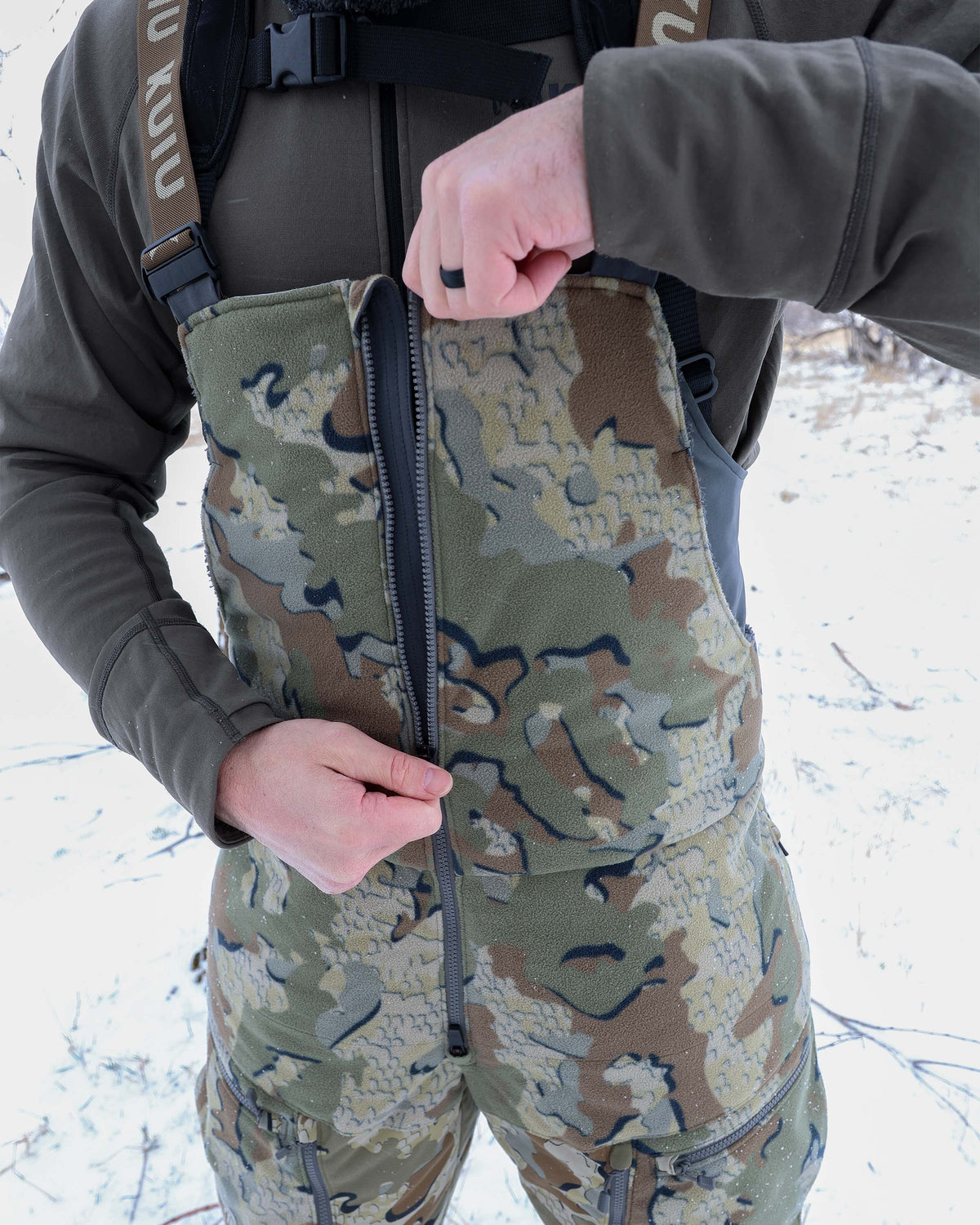 Super Down Haven Bib | Valo