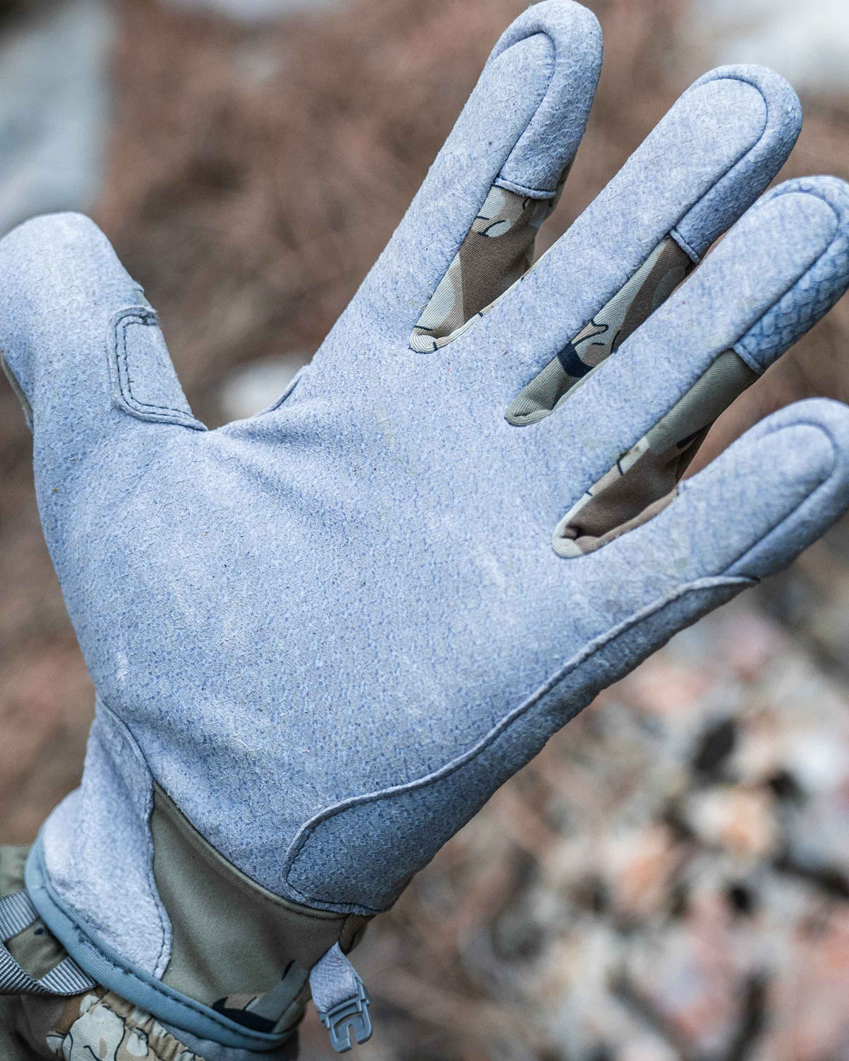 Guide X Glove | Vias